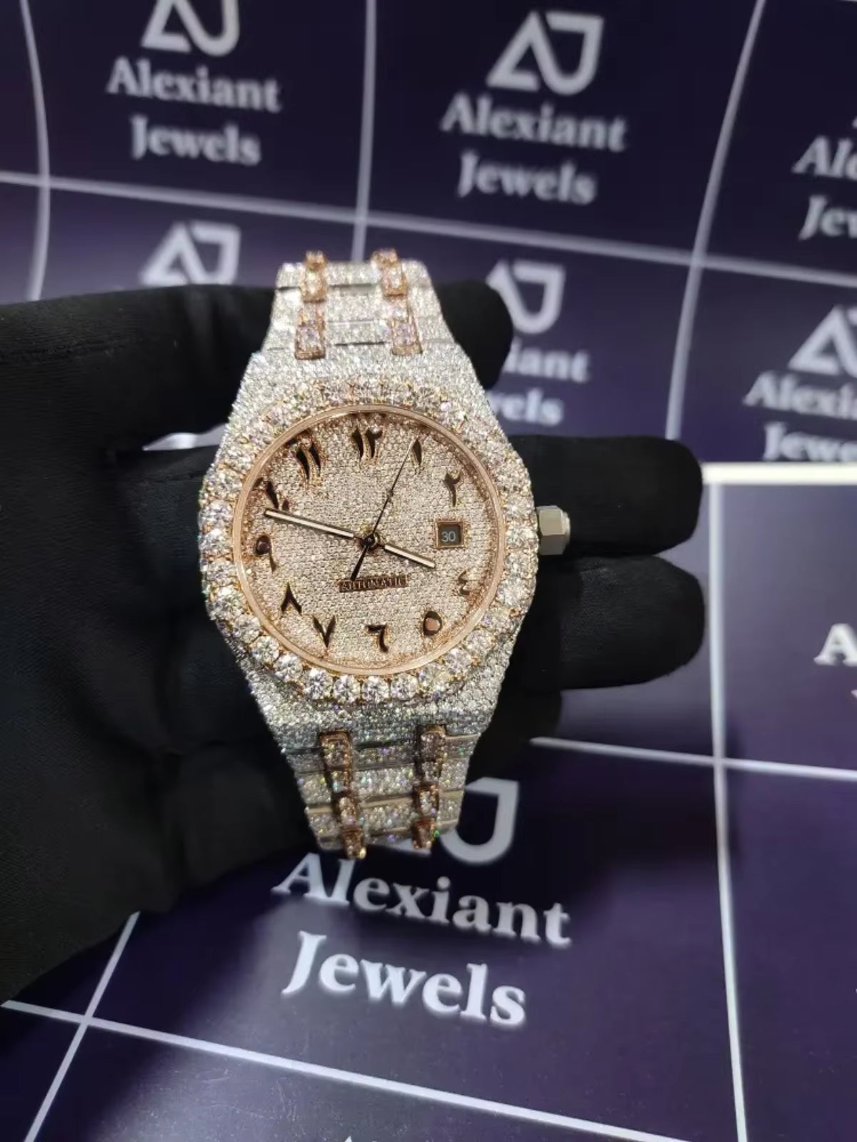 Hip Hop Luxury Automatic Mechanical Watch for Men VVS D Colour Moissanite Iced Out Sport Watch with Analog Glass Dial Display